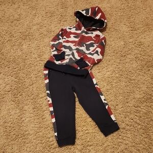 Tommy Hilfiger Navy Blue,Red, & White Camouflage Hoodie & Sweatpants Size 3T.NEW
